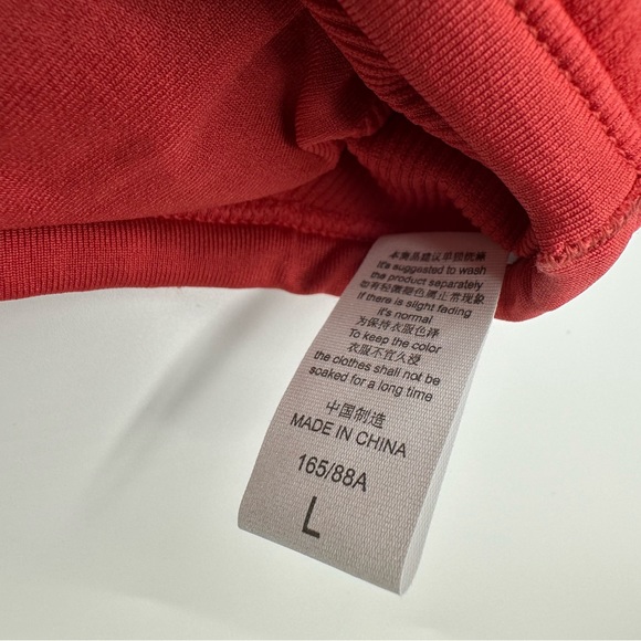 NWOT SELF-FREE Workout Tank Top With Built In Self Bra Cup - Picture 5 of 5